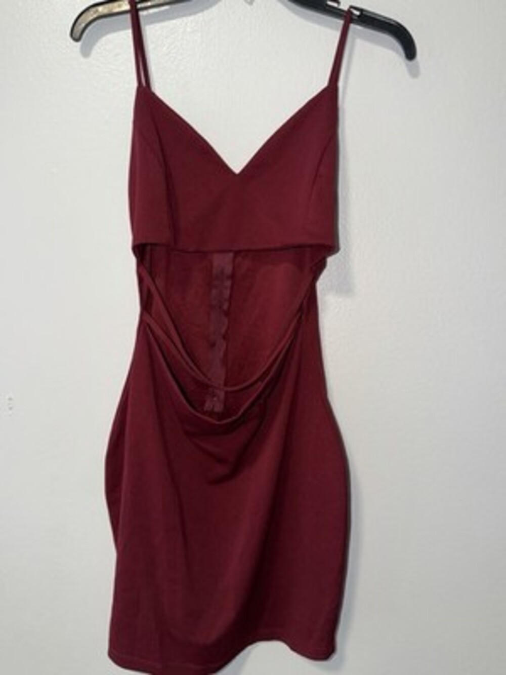 Windsor Burgundy L Sleeveless Spaghetti Strap V-Neck Bodycon Mini Dress Zip
